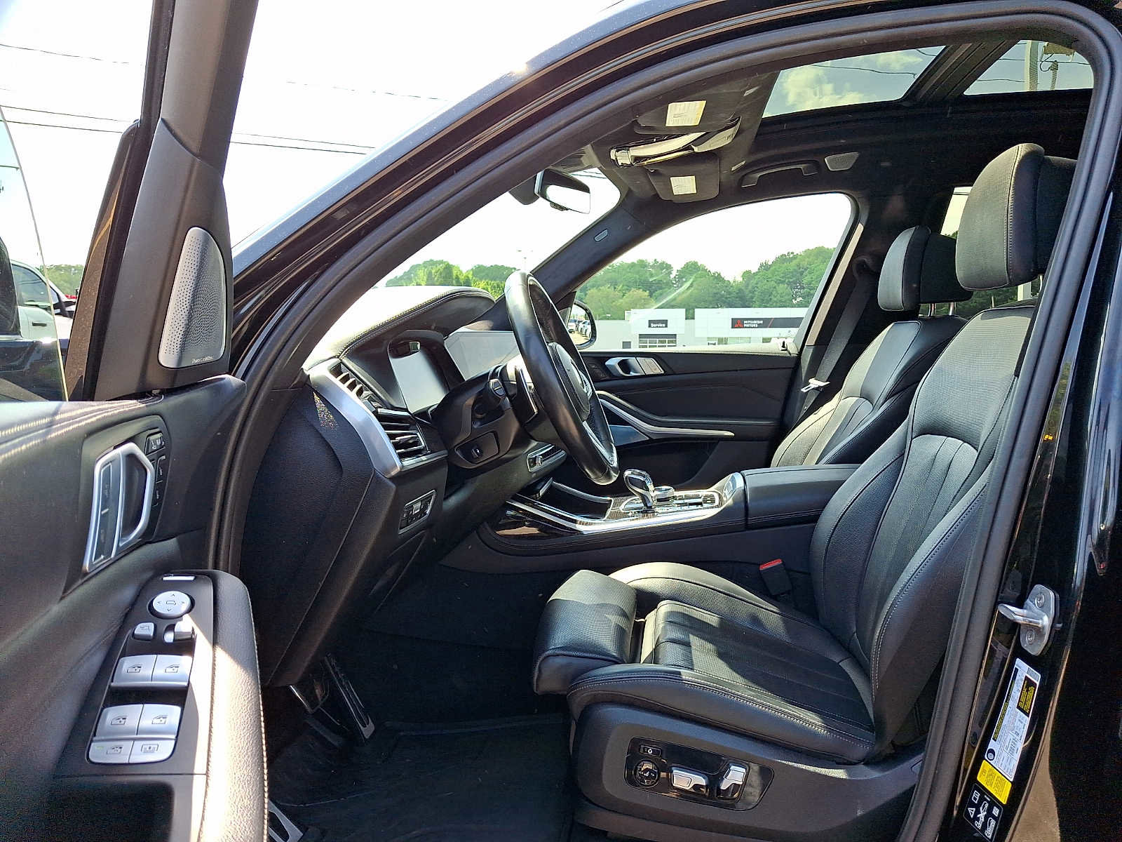 Used 2019 BMW X7 xDrive50i w/ Dynamic Handling Package AWD/4WD image 20