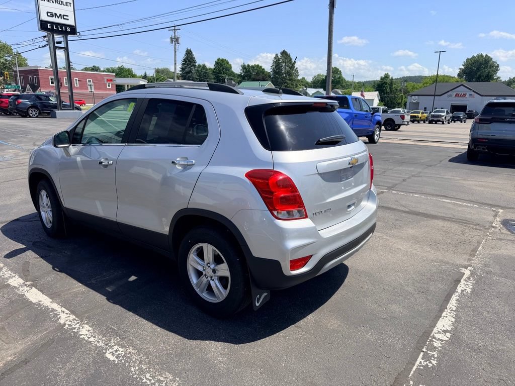 Used 2019 Chevrolet Trax LT w/ LT Convenience Package AWD/4WD image 7