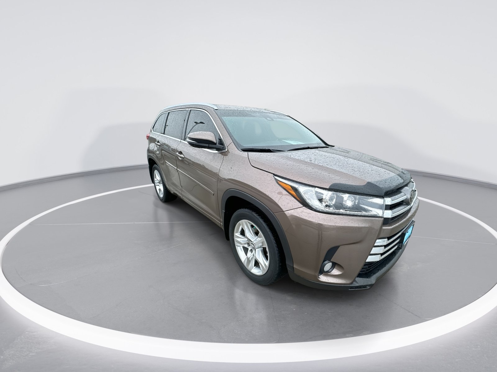 Used 2017 Toyota Highlander Limited AWD/4WD image 2