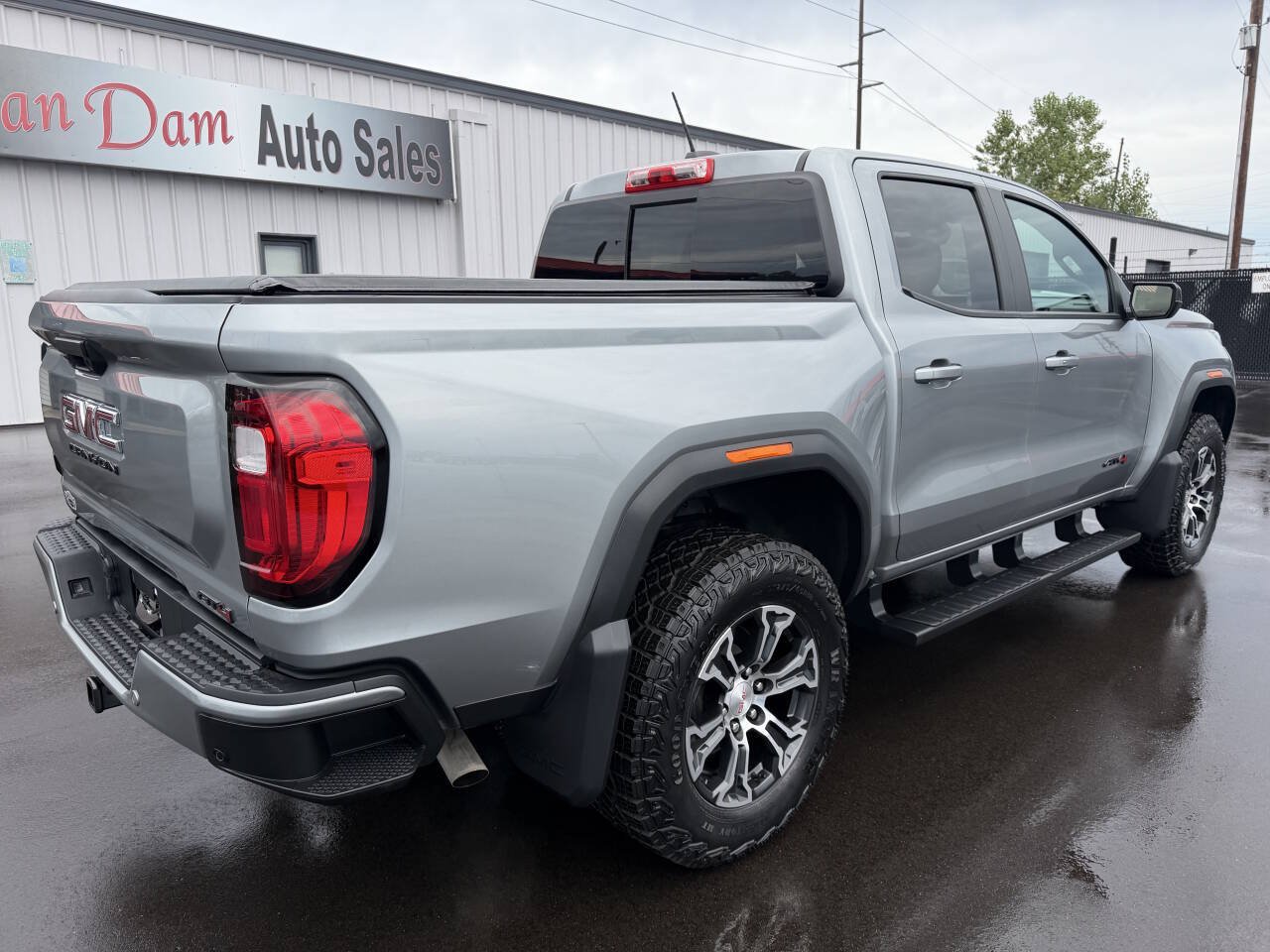 Used 2024 GMC Canyon AT4 w/ AT4 Premium Package AWD/4WD image 8