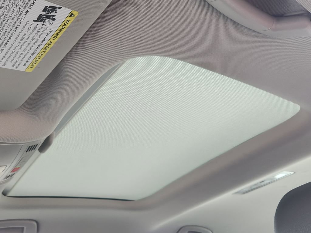 Used 2024 Volkswagen Jetta SE image 18