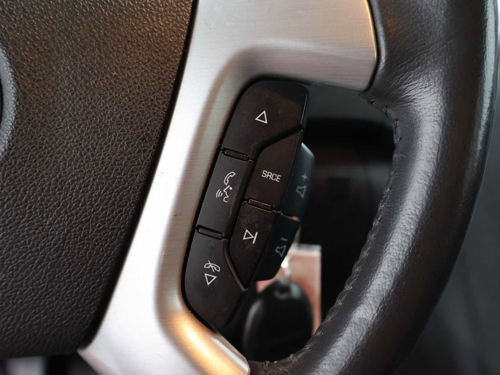 Used 2012 GMC Acadia SL w/ Preferred Package FWD image 24