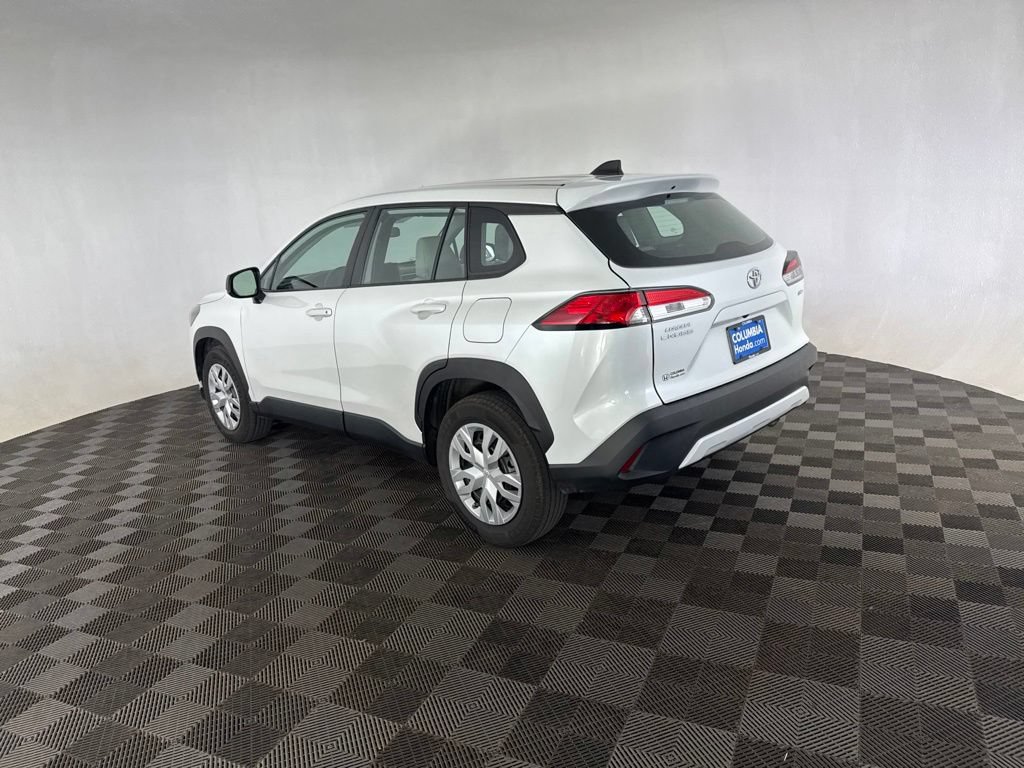 Used 2023 Toyota Corolla Cross L AWD/4WD image 7