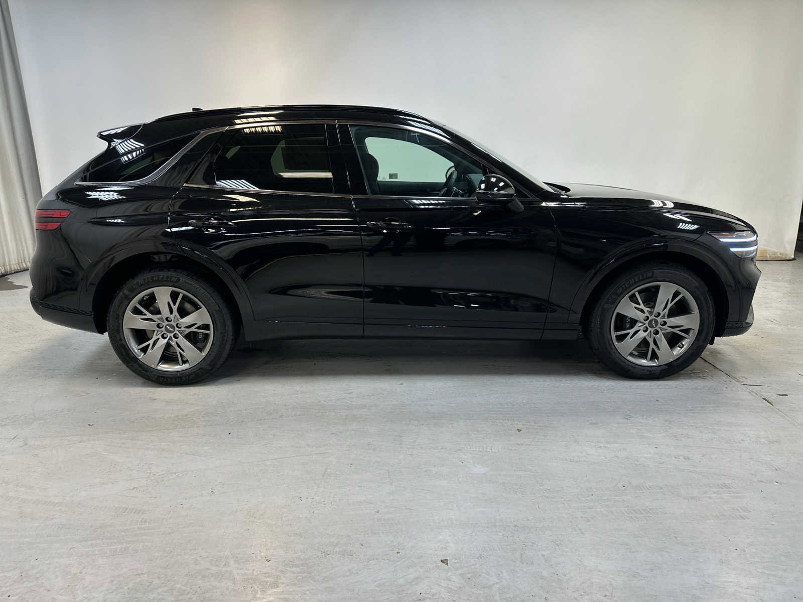 New 2025 Genesis GV70 3.5T Sport AWD/4WD image 7