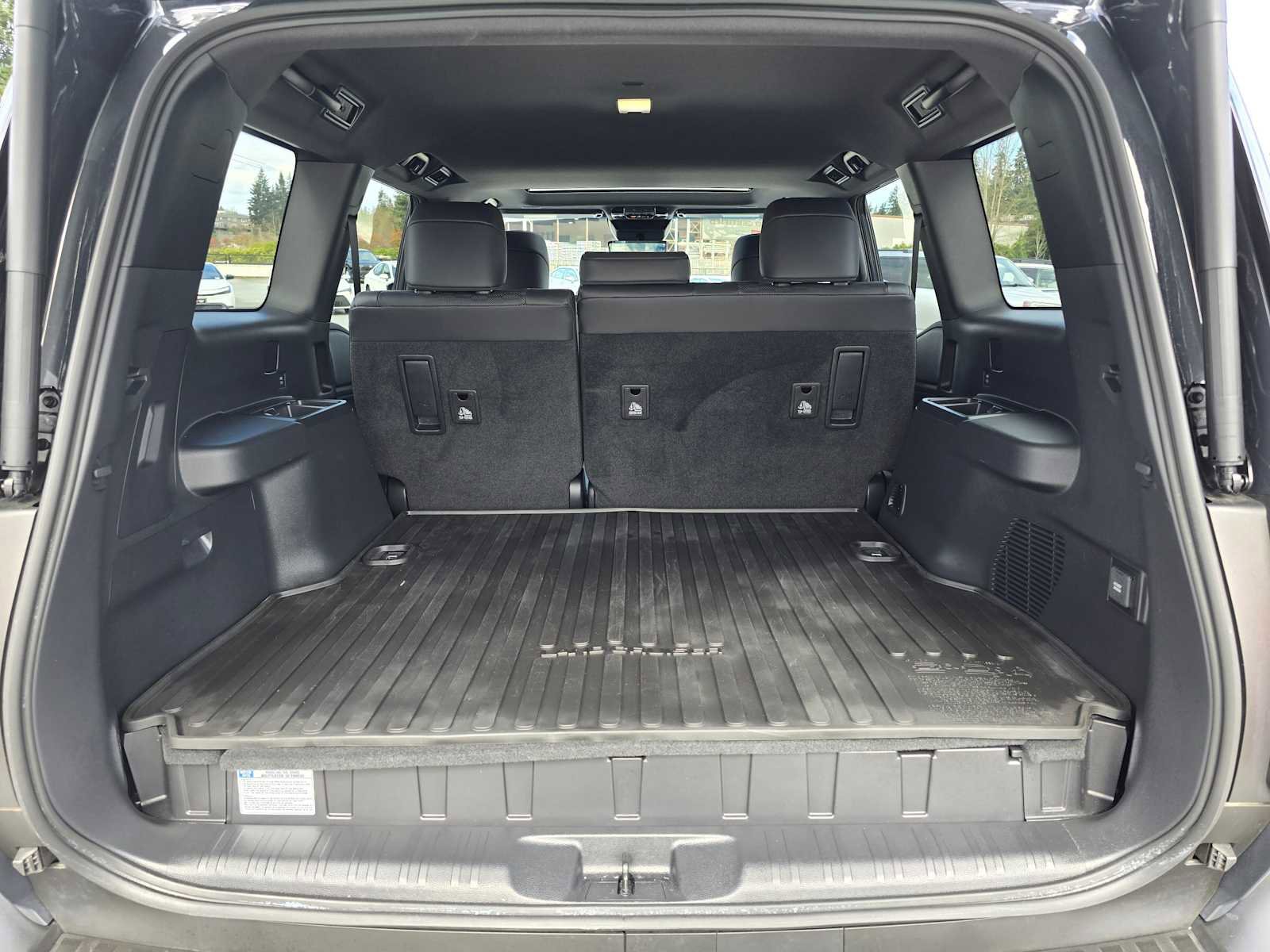 Used 2025 Toyota Land Cruiser image 14