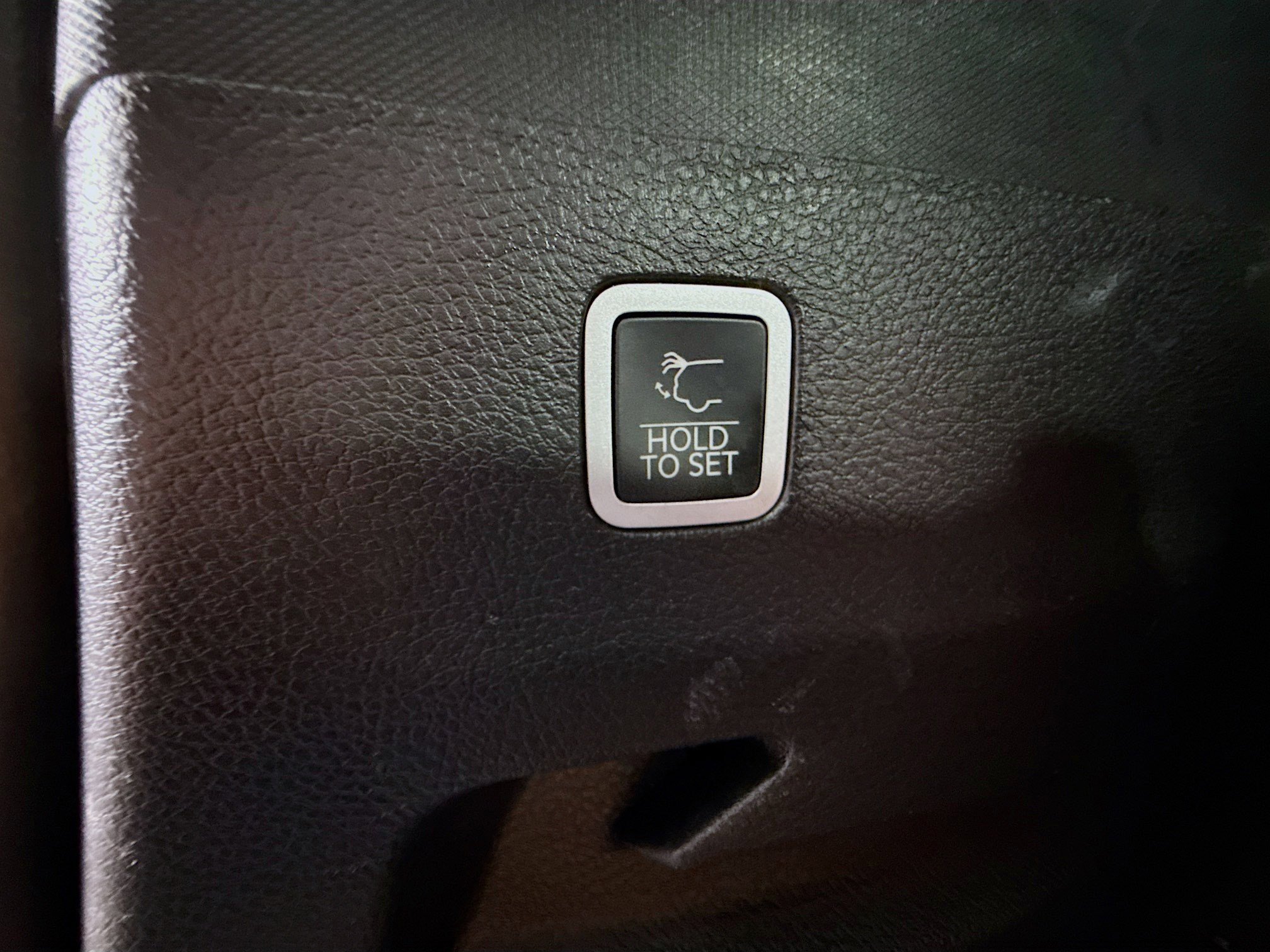Used 2024 Jeep Wagoneer L Series II RWD image 44