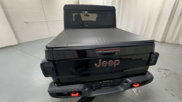 Used 2023 Jeep Gladiator Mojave AWD/4WD image 7