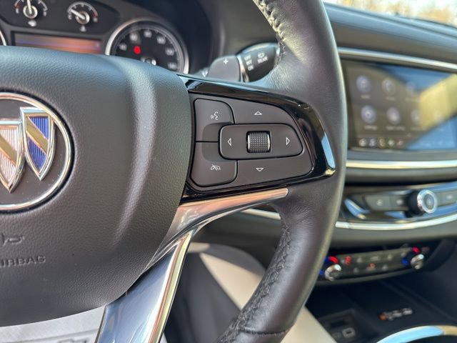 Used 2023 Buick Enclave Essence image 15