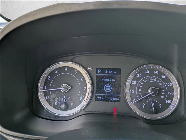 Used 2022 Hyundai Venue Limited image 11