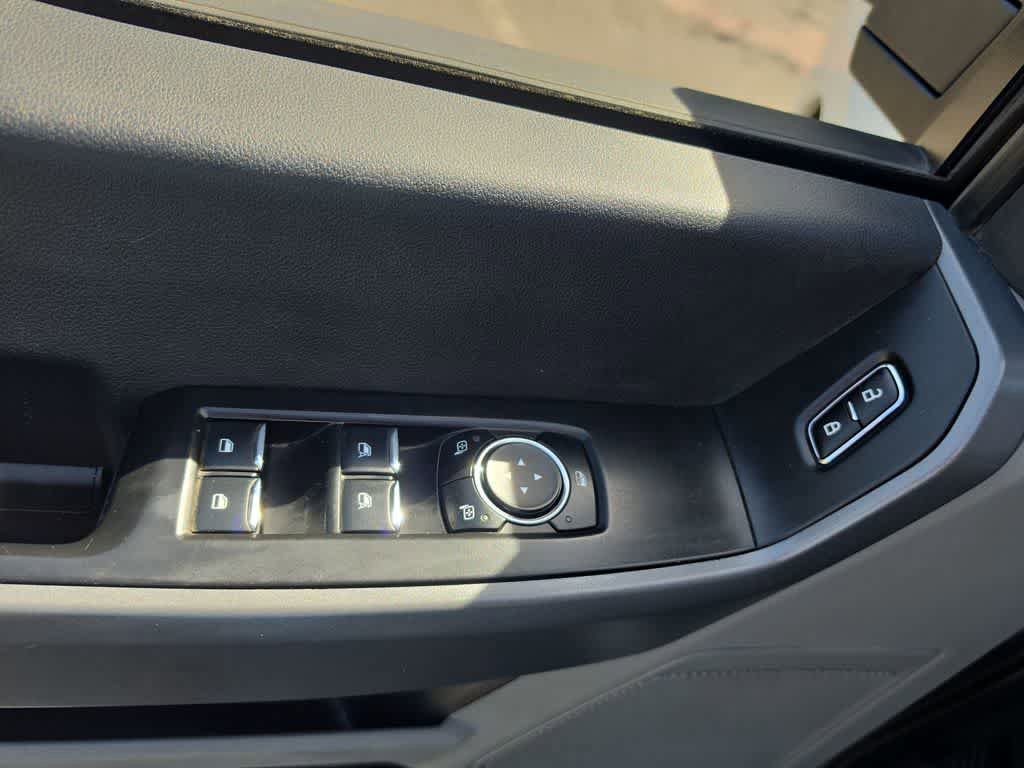 Used 2023 Ford F350 XLT AWD/4WD image 13