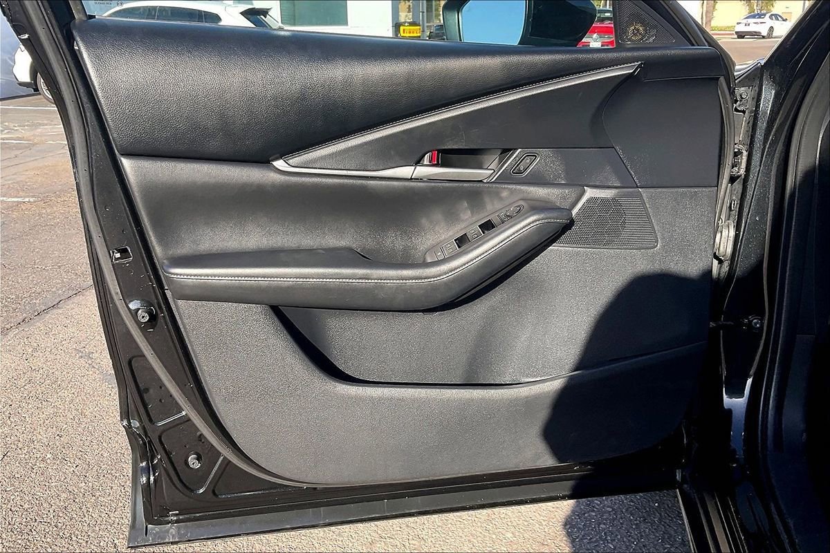 Used 2021 MAZDA CX-30 AWD 2.5 S w/ Select Package image 18