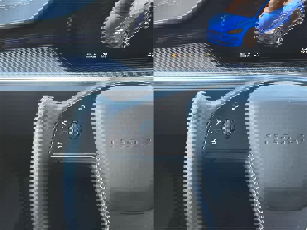 Used 2022 Tesla Model X Plaid image 14