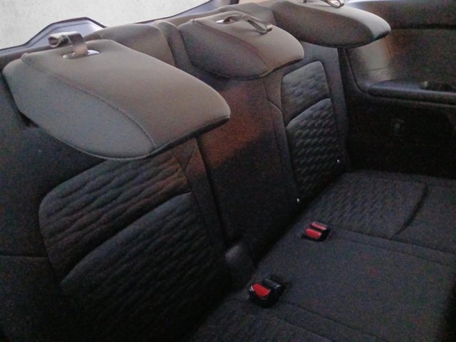 Used 2025 Nissan Pathfinder SV FWD image 15