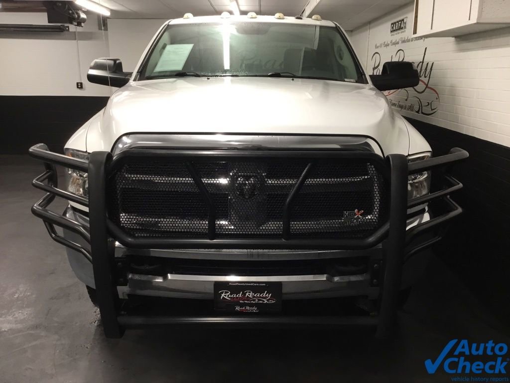 Used 2016 RAM 3500 Tradesman w/ Chrome Appearance Group image 4