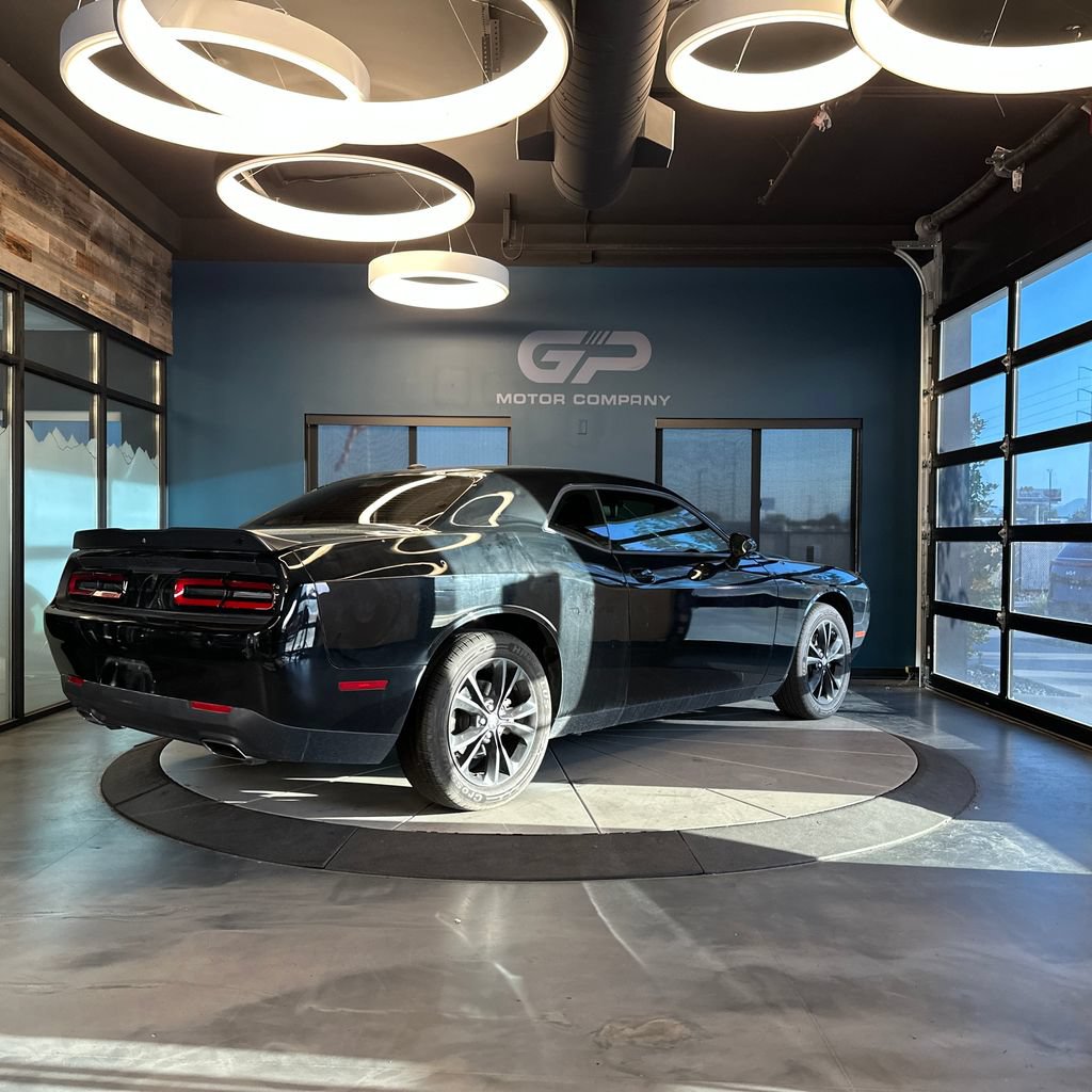Used 2022 Dodge Challenger SXT w/ Blacktop Package AWD/4WD image 3