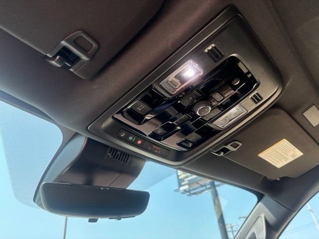 New 2026 Chevrolet Tahoe High Country AWD/4WD image 21