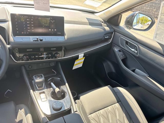 New 2026 Nissan Rogue Platinum w/ Platinum Premium Package image 18