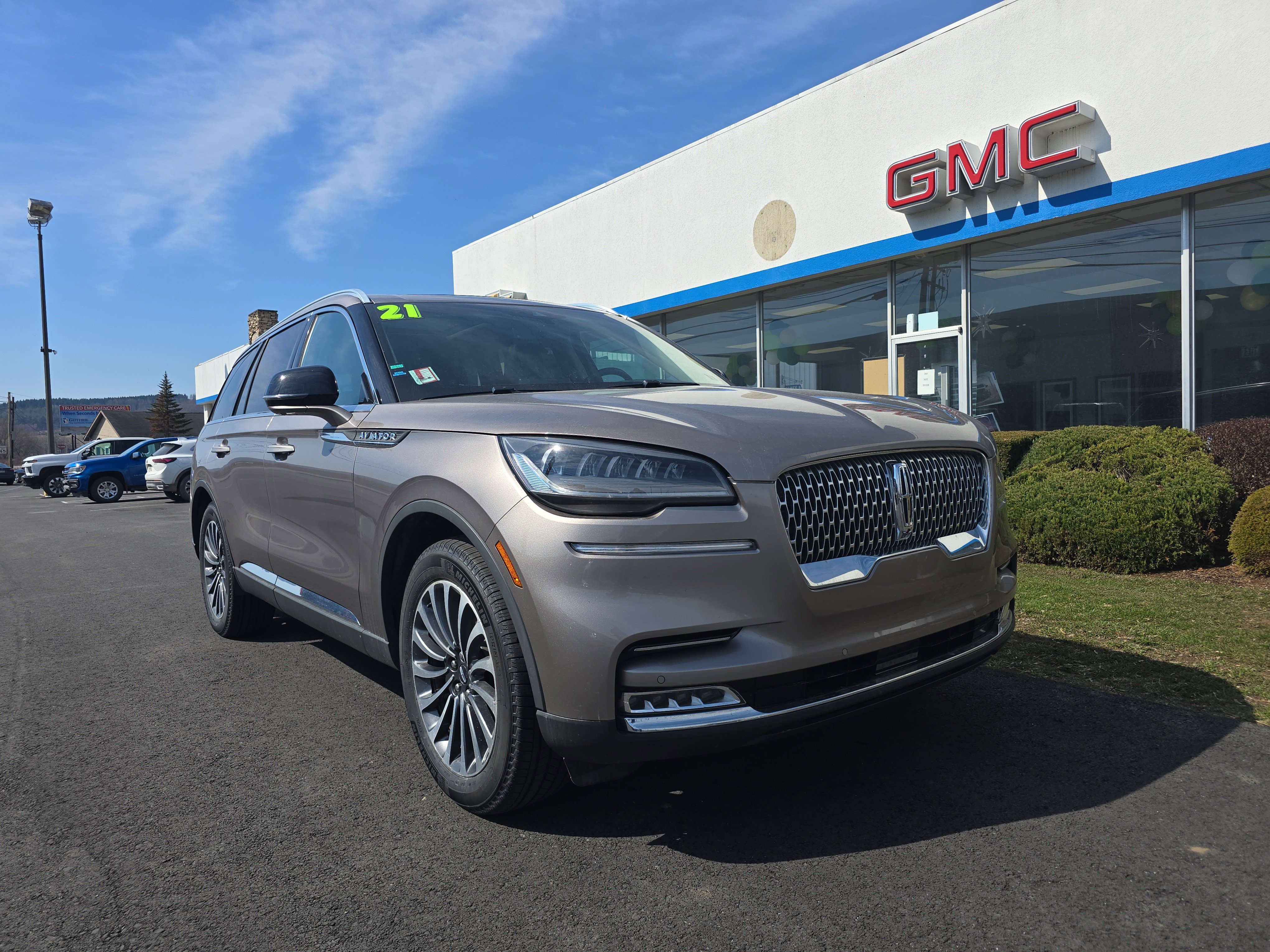 Used 2021 Lincoln Aviator Reserve w/ Elements Package Plus image 1