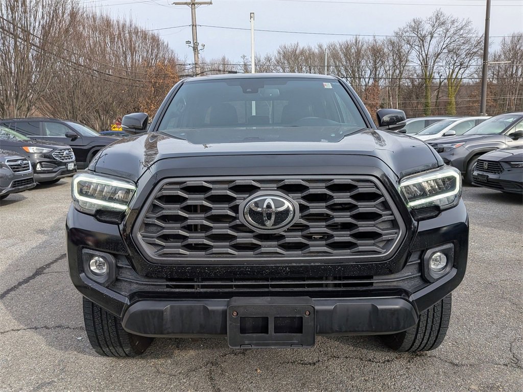 Used 2020 Toyota Tacoma TRD Off-Road image 2