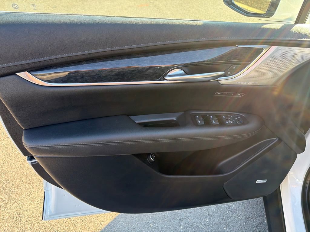 Used 2023 Cadillac XT5 Premium Luxury AWD/4WD image 4