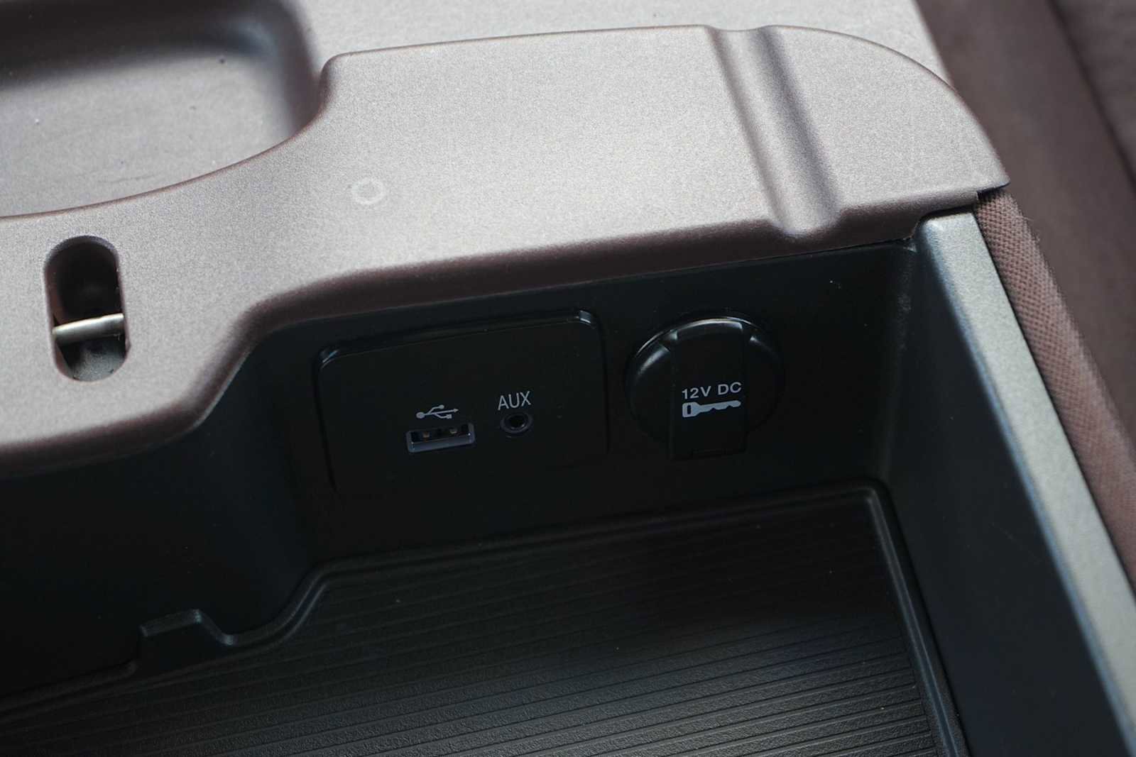 Used 2014 RAM 1500 Classic SLT image 25