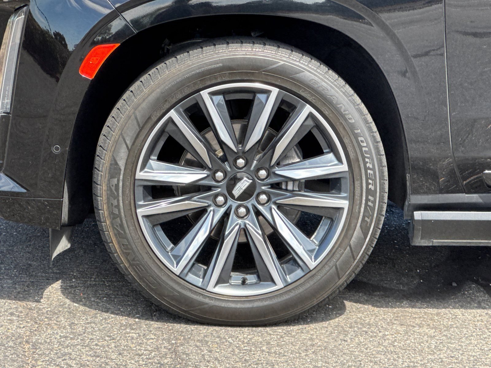Used 2021 Cadillac Escalade Sport Platinum RWD image 27