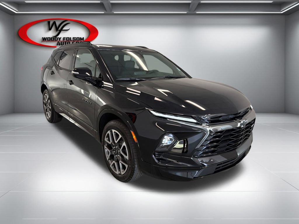 New 2026 Chevrolet Blazer RS w/ LPO, Floor Liner Package FWD image 3