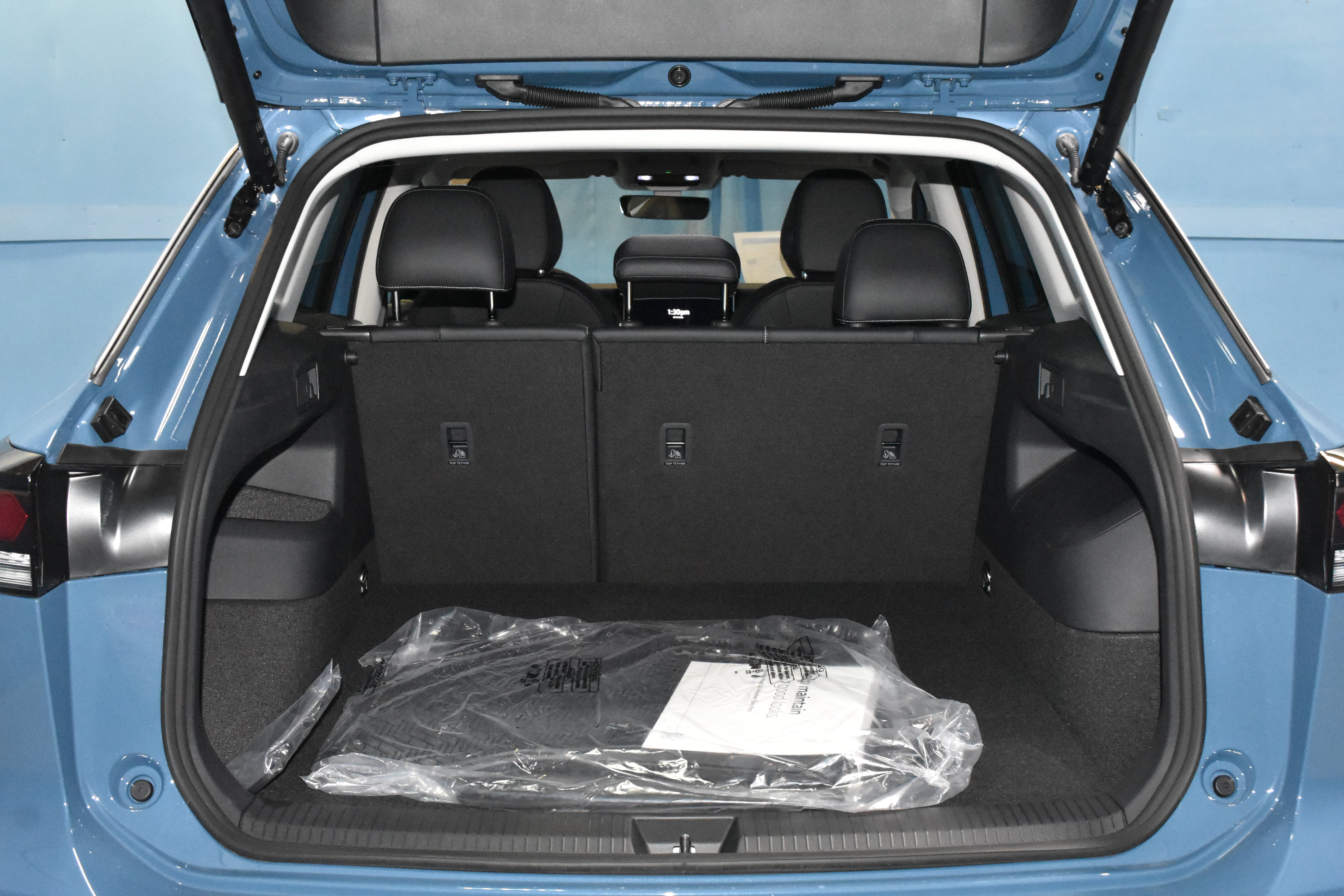 New 2026 Volkswagen Tiguan SE AWD/4WD image 24