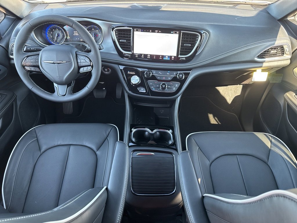 New 2026 Chrysler Pacifica Limited w/ S Appearance Package image 27