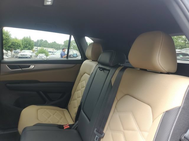 New 2026 Volkswagen Atlas Cross Sport SE FWD image 10