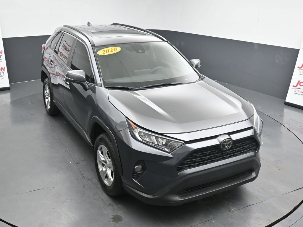 Used 2020 Toyota RAV4 XLE w/ Convenience Package FWD image 27