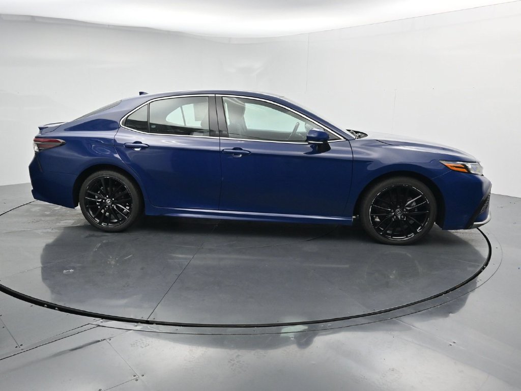 Used 2024 Toyota Camry XSE FWD image 9