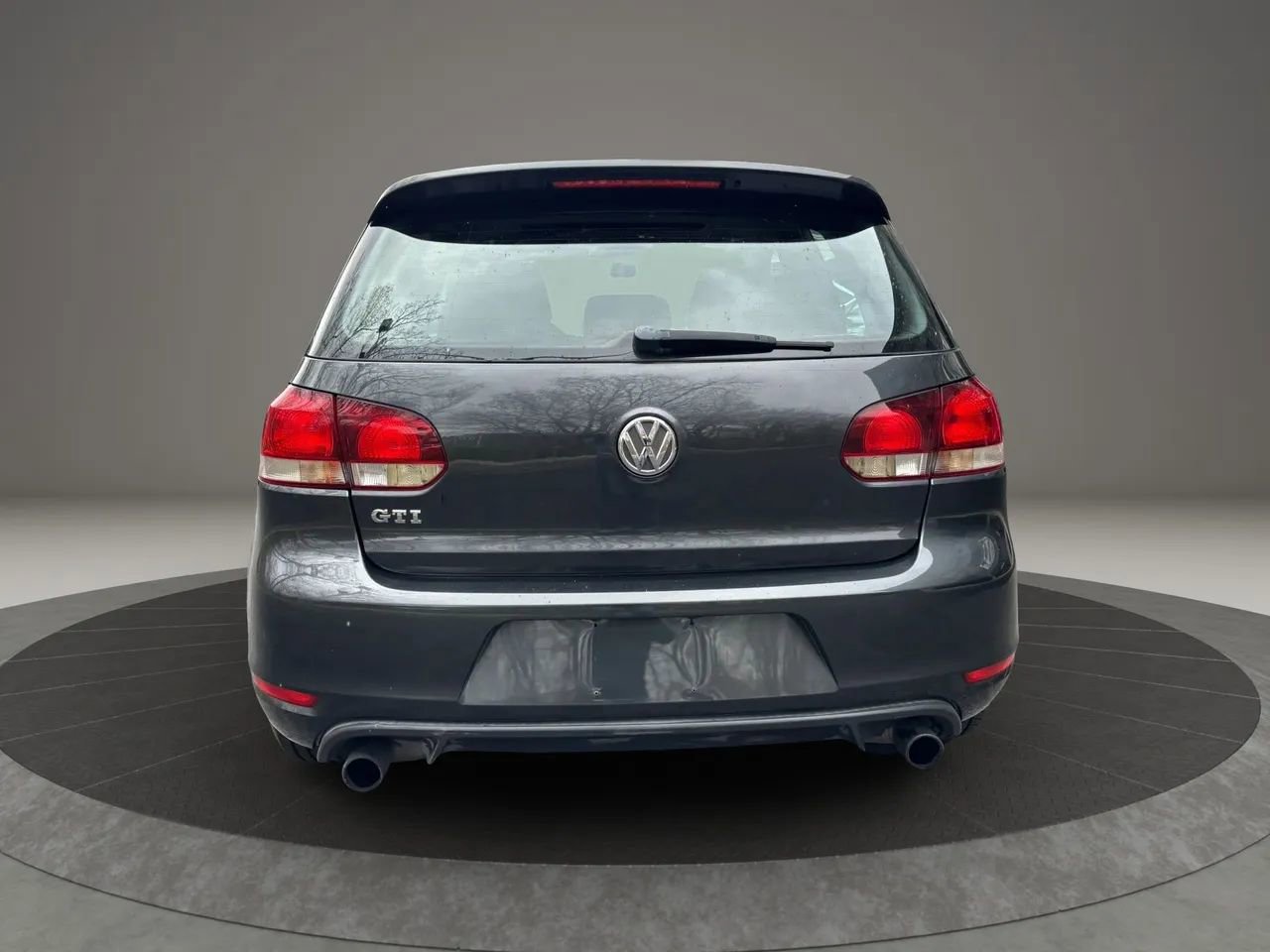 Used 2011 Volkswagen GTI 2-Door FWD image 6