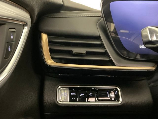 Used 2024 Buick Envision Avenir AWD/4WD image 19