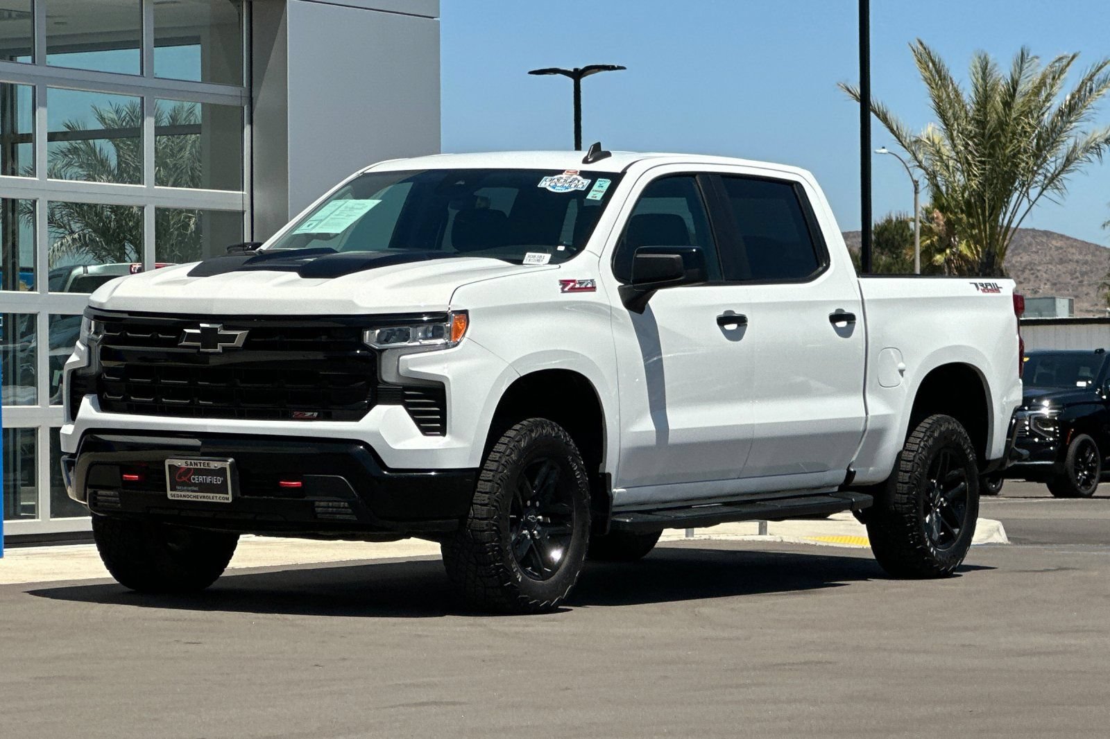 Used 2024 Chevrolet Silverado 1500 LT Trail Boss w/ Protection Package AWD/4WD image 8