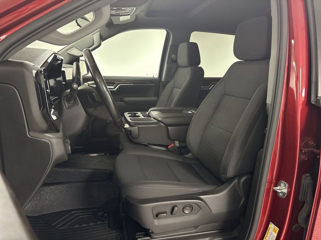 Used 2024 Chevrolet Silverado 1500 RST w/ Z71 Off-Road Package image 10