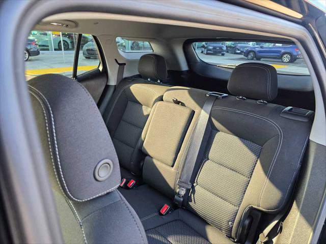 Used 2024 GMC Terrain SLE image 19