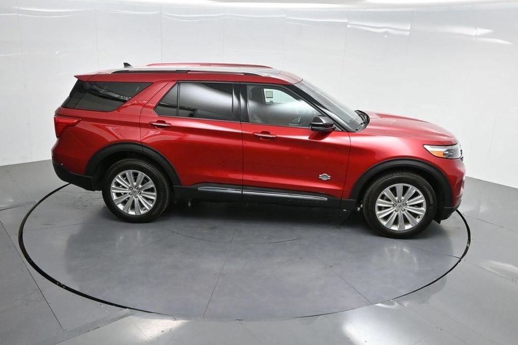 Used 2024 Ford Explorer King Ranch w/ Technology Package AWD/4WD image 55