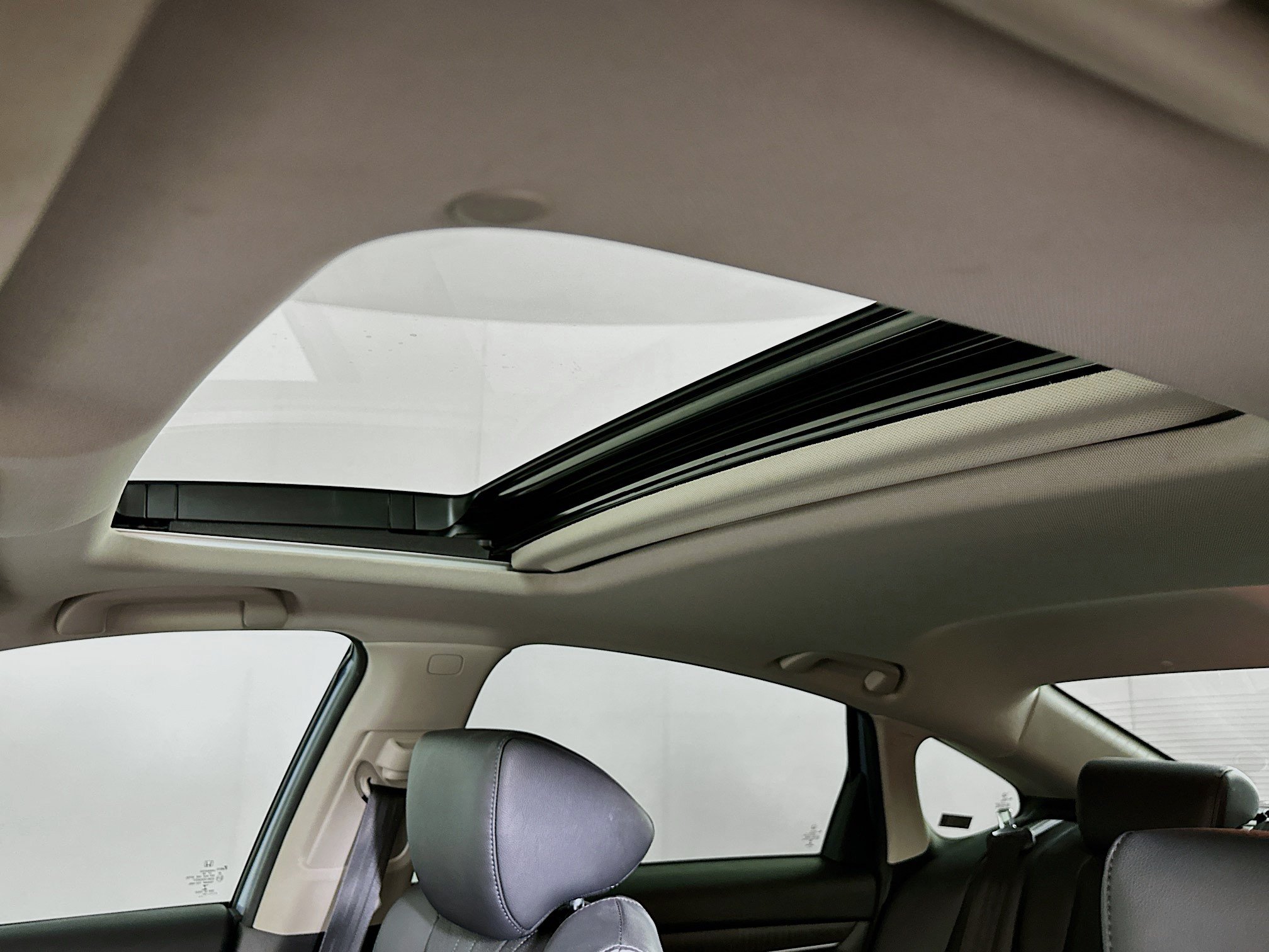 Used 2021 Honda Accord Touring image 26