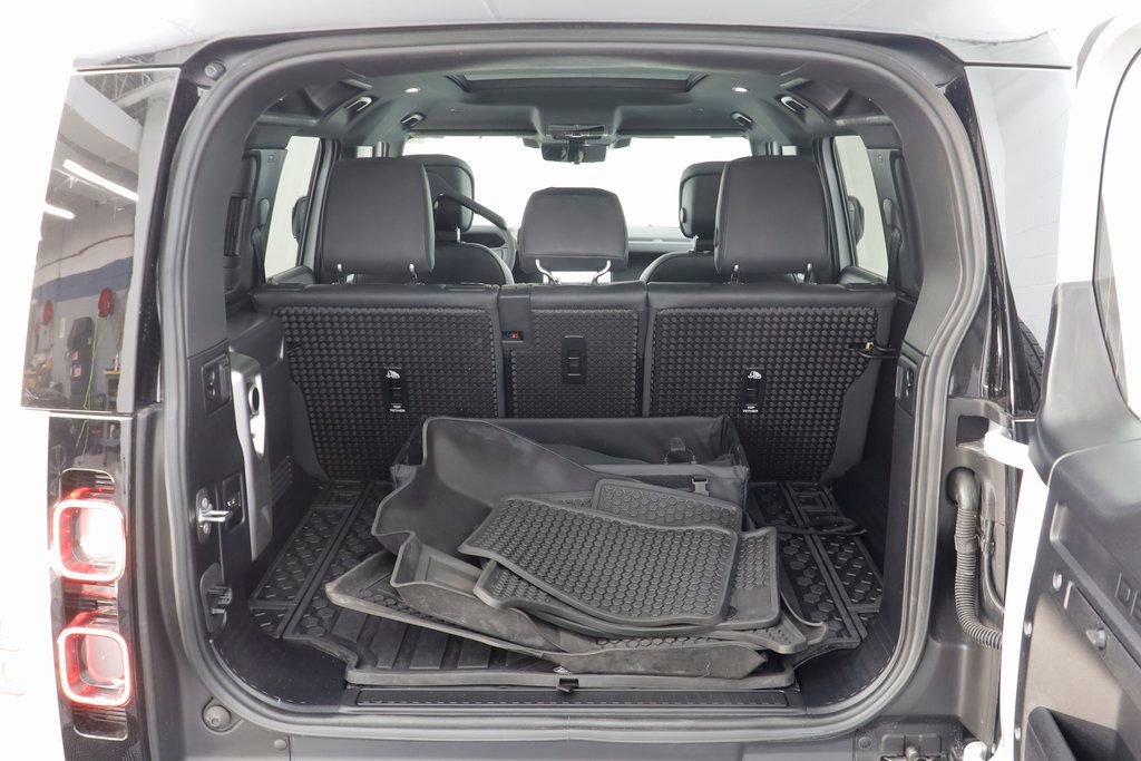 Used 2023 Land Rover Defender 110 V8 image 18