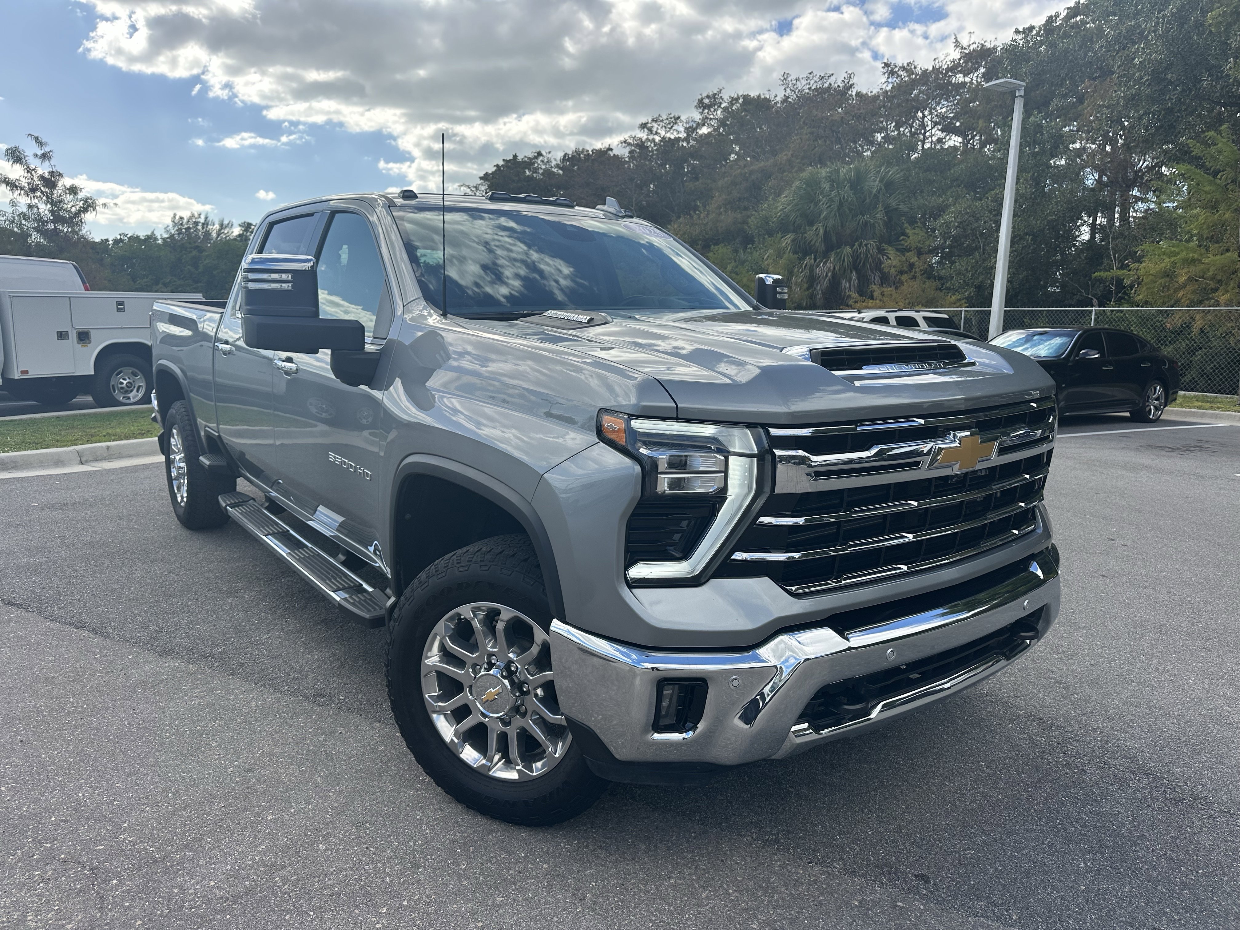 Used 2025 Chevrolet Silverado 3500 LTZ w/ LTZ Premium Package video 2