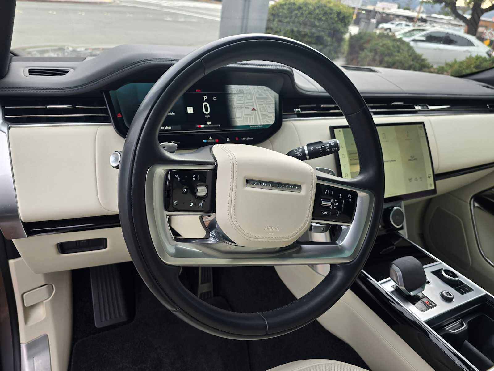 Used 2023 Land Rover Range Rover SE image 26