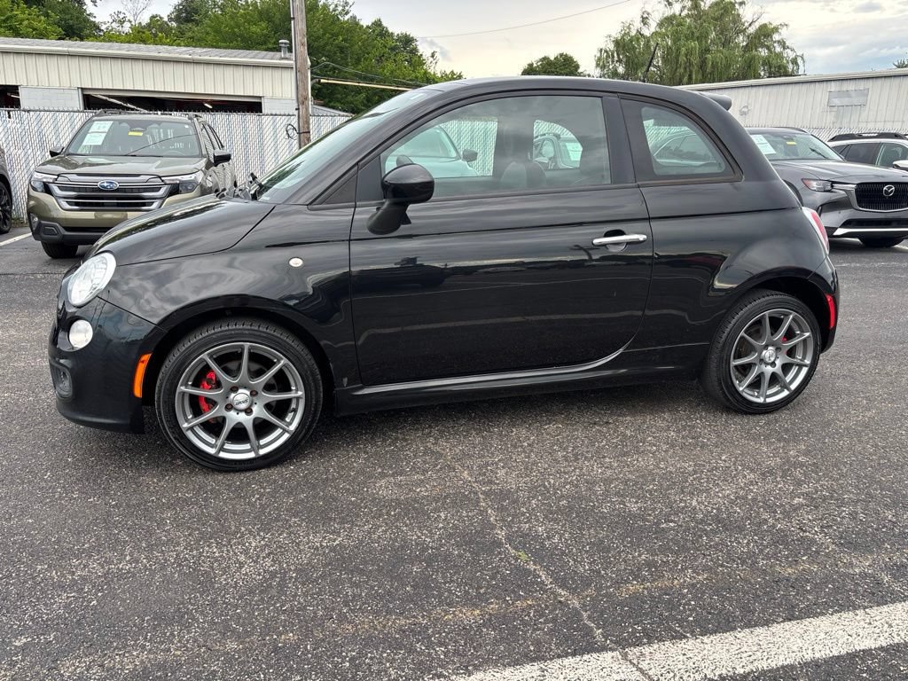 Used 2012 FIAT 500 Sport w/ Safety & Sound Pkg FWD image 4