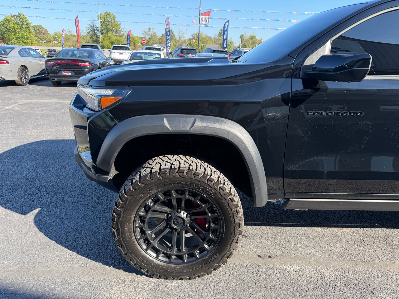 Used 2024 Chevrolet Colorado ZR2 w/ ZR2 Convenience Package III image 10
