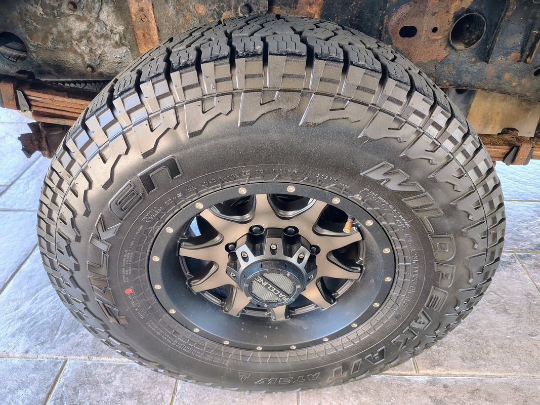 Used 2007 GMC Sierra 2500 4x4 Extended Cab image 25