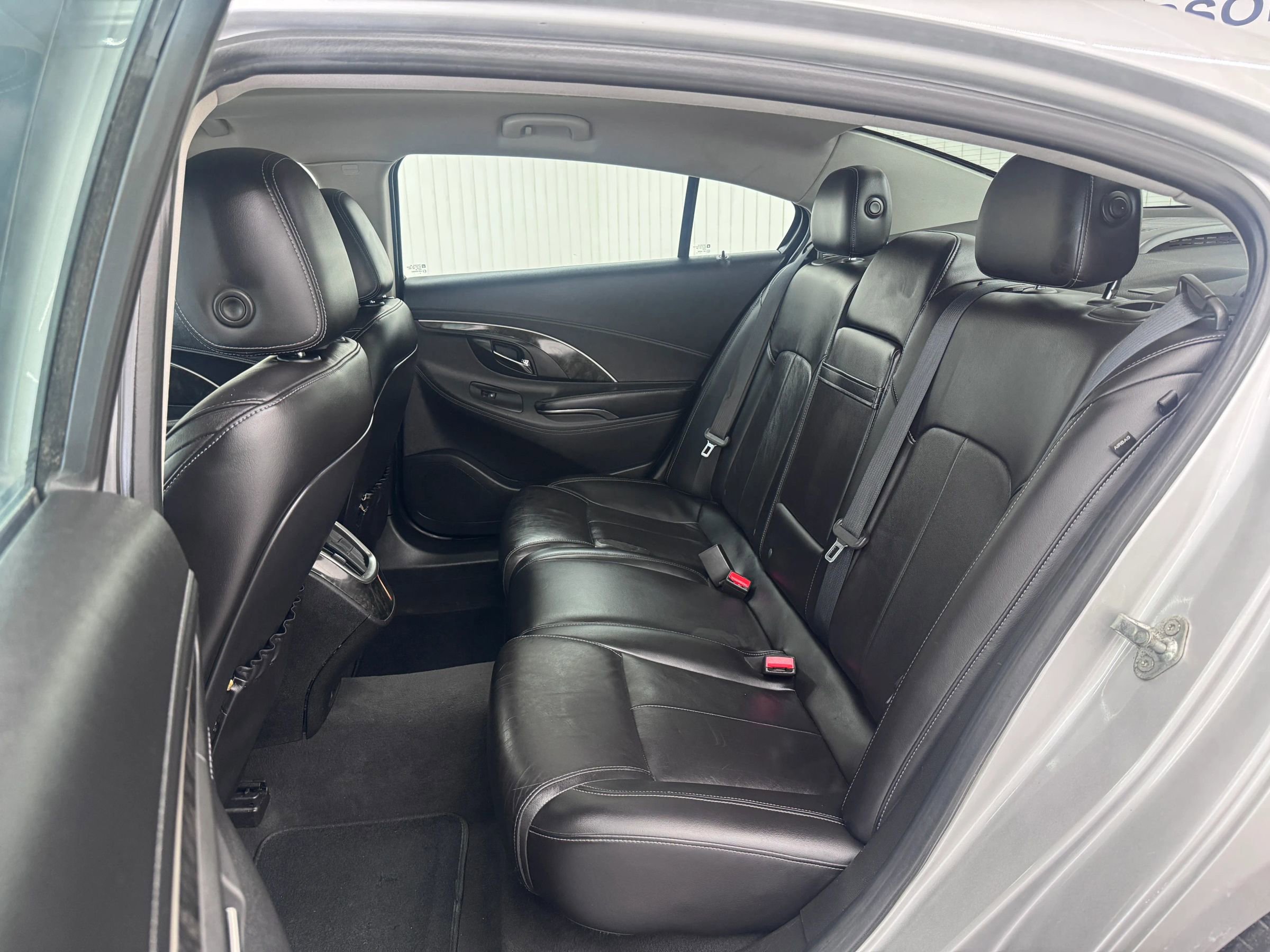 Used 2015 Buick LaCrosse Leather image 12
