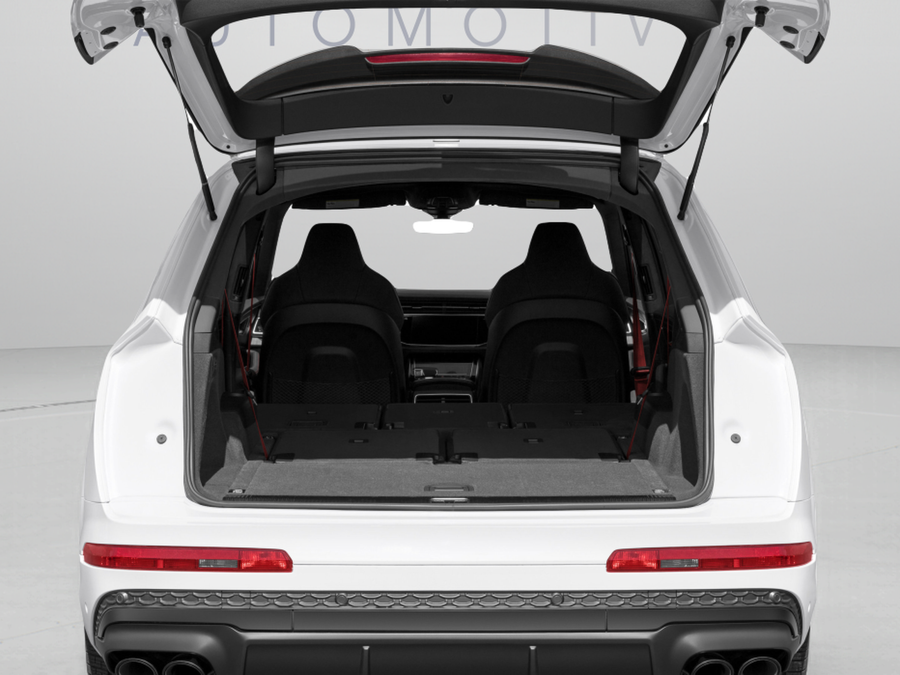 Used 2025 Audi SQ7 Prestige w/ Prestige Package AWD/4WD image 31