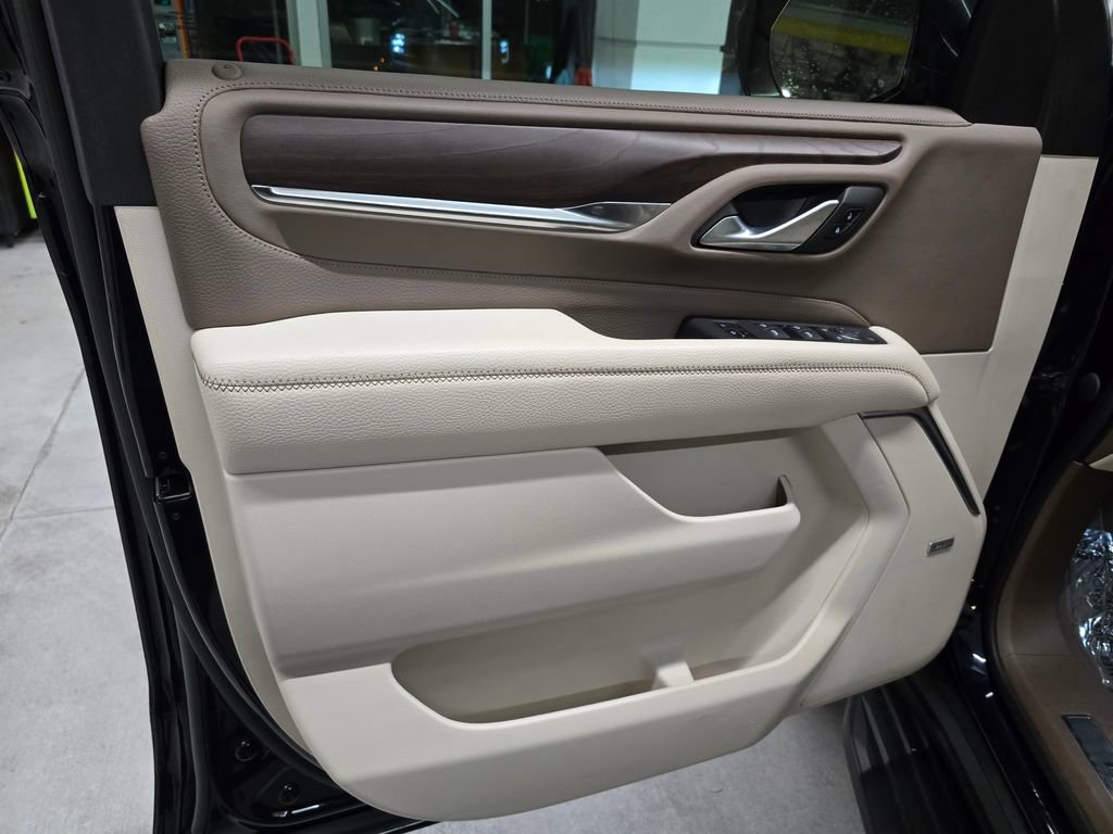 Used 2022 GMC Yukon XL Denali image 15