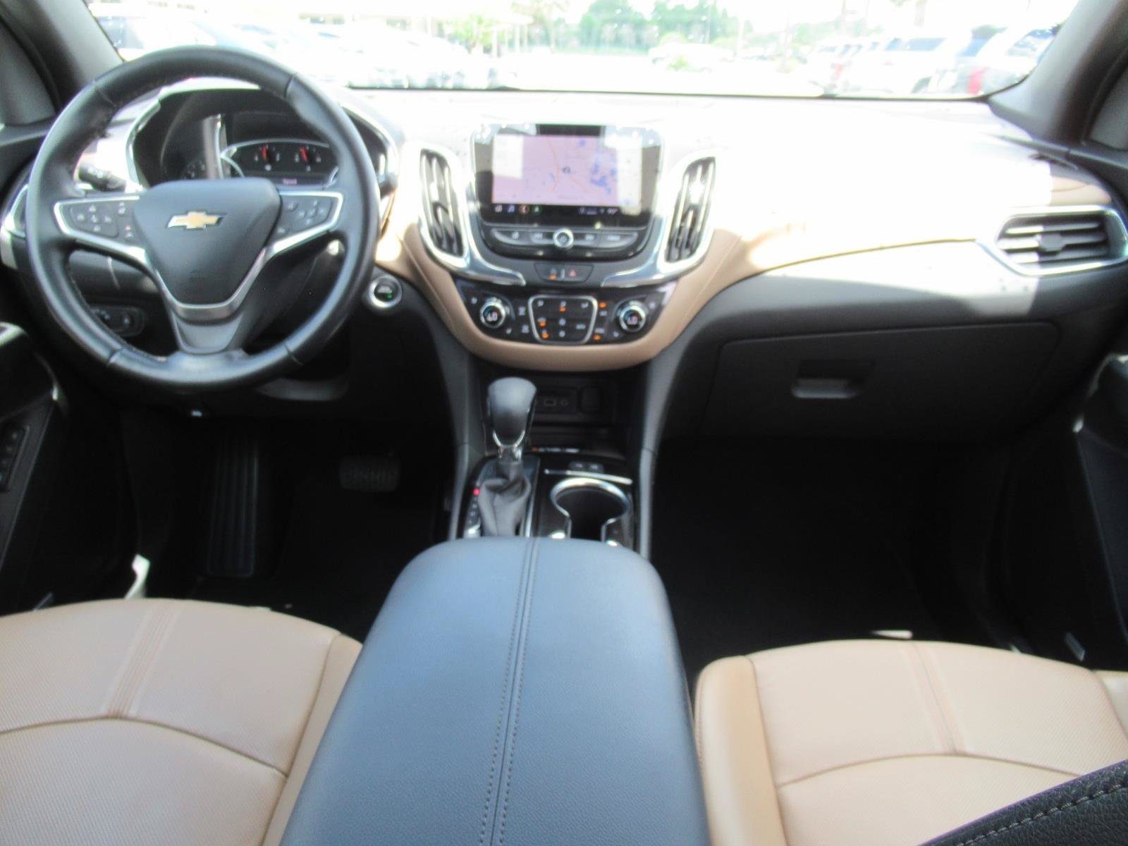 Used 2023 Chevrolet Equinox Premier FWD image 12