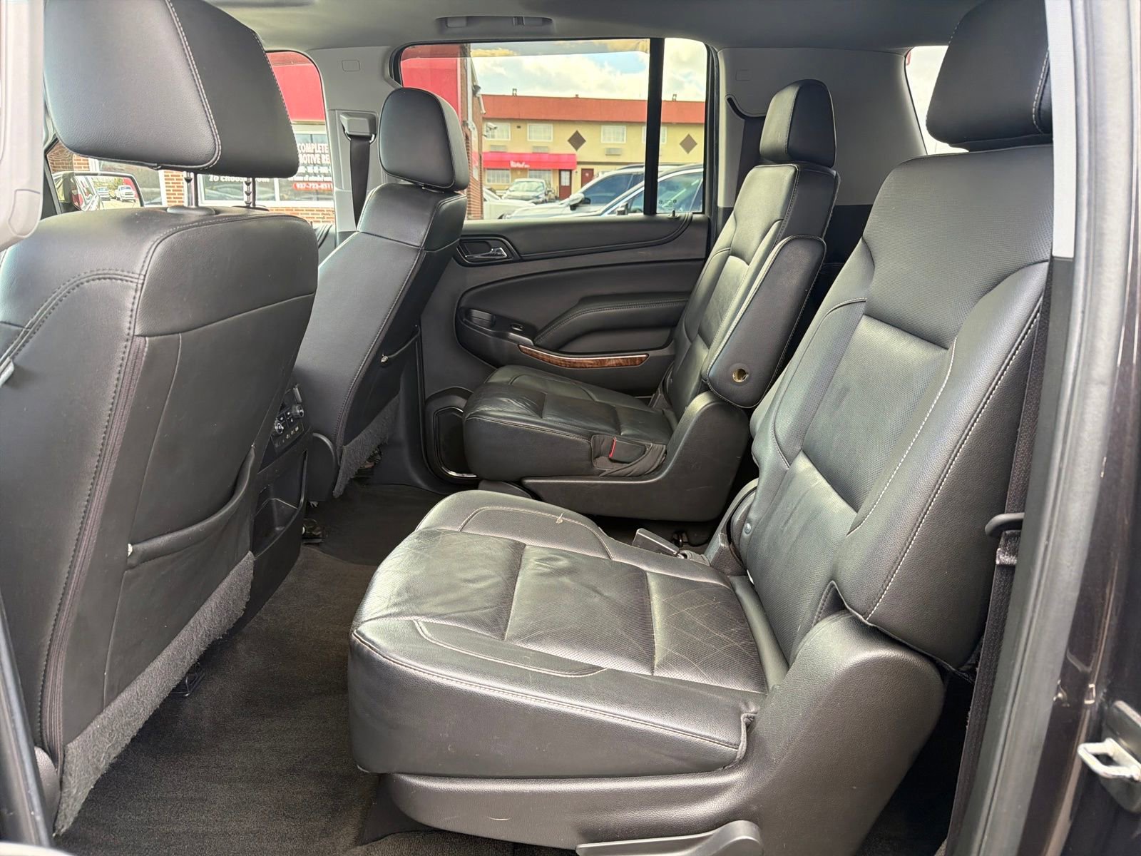 Used 2017 Chevrolet Suburban Premier image 17